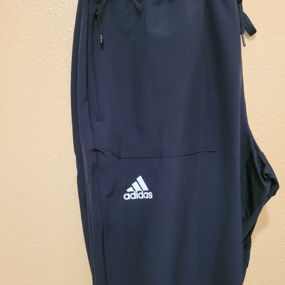 Adidas woven pants - Picture 5 of 16